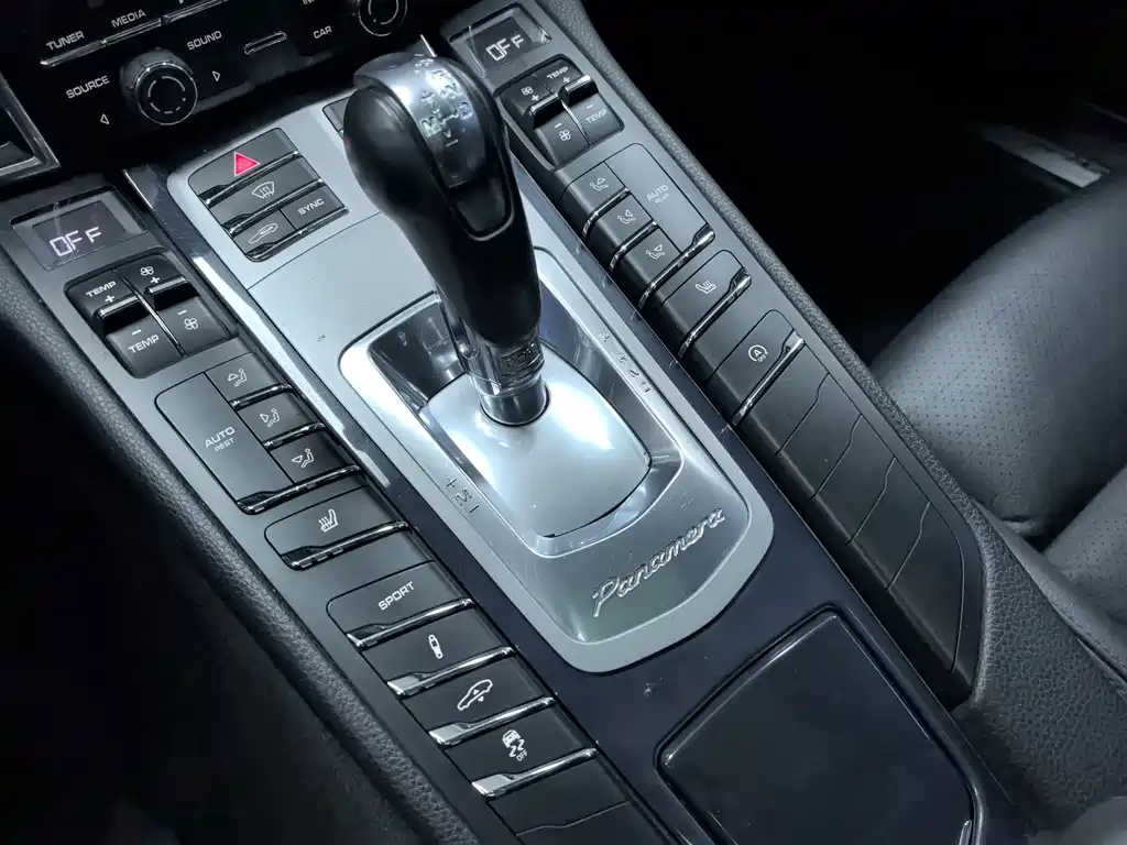 Porsche Panamera 2014 — фото 12