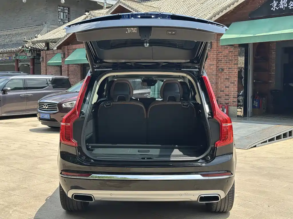 Volvo XC90 2020 — фото 29
