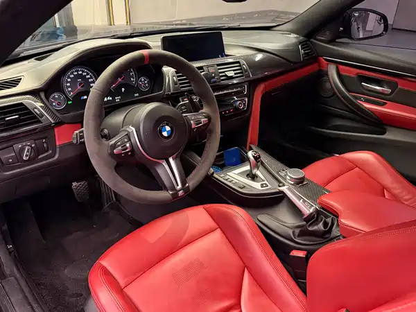 BMW M4 2019