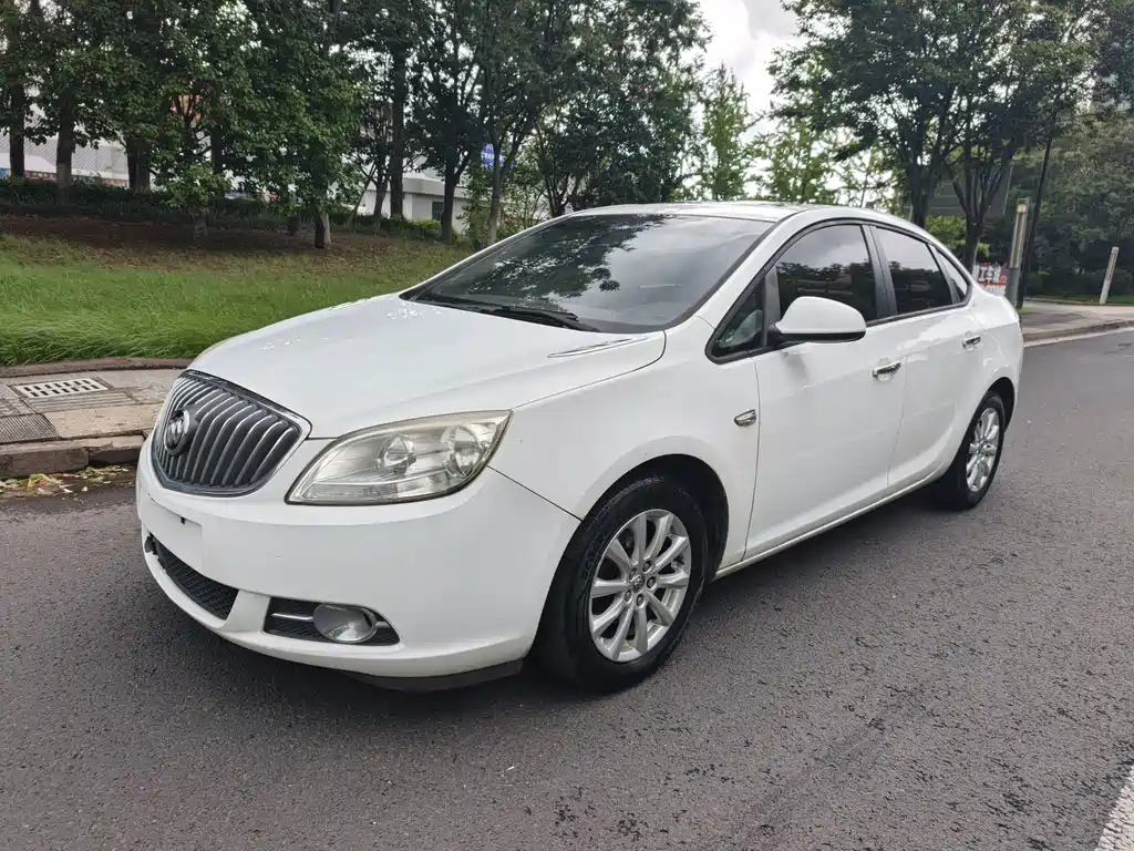 Buick Excelle GT 2015 — фото 1