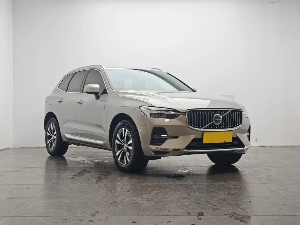 Volvo XC60 2024 — фото 2