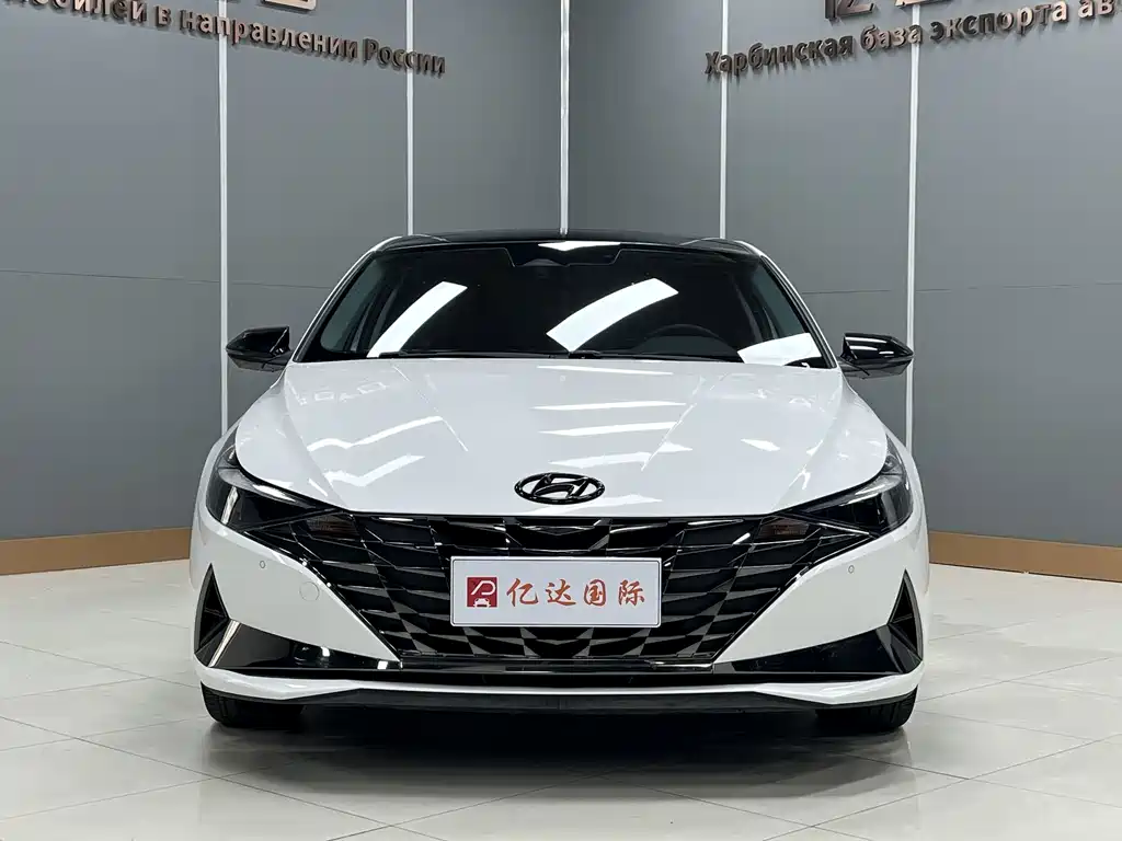 Hyundai Elantra 2022 — фото 2