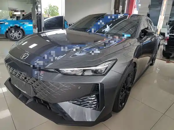 Changan UNI-V 2024