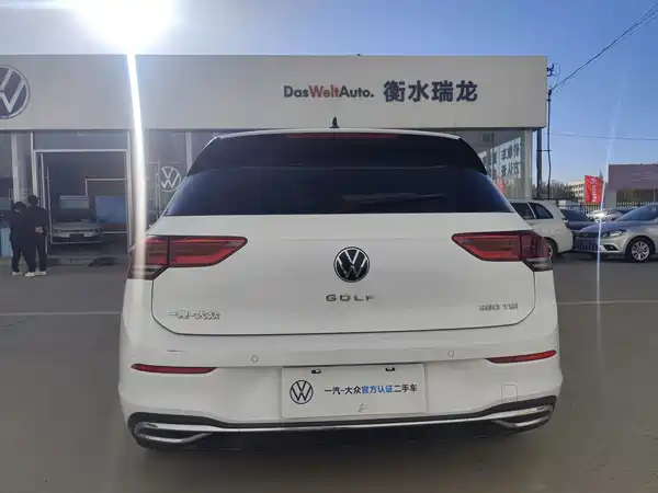 Volkswagen Golf 2022