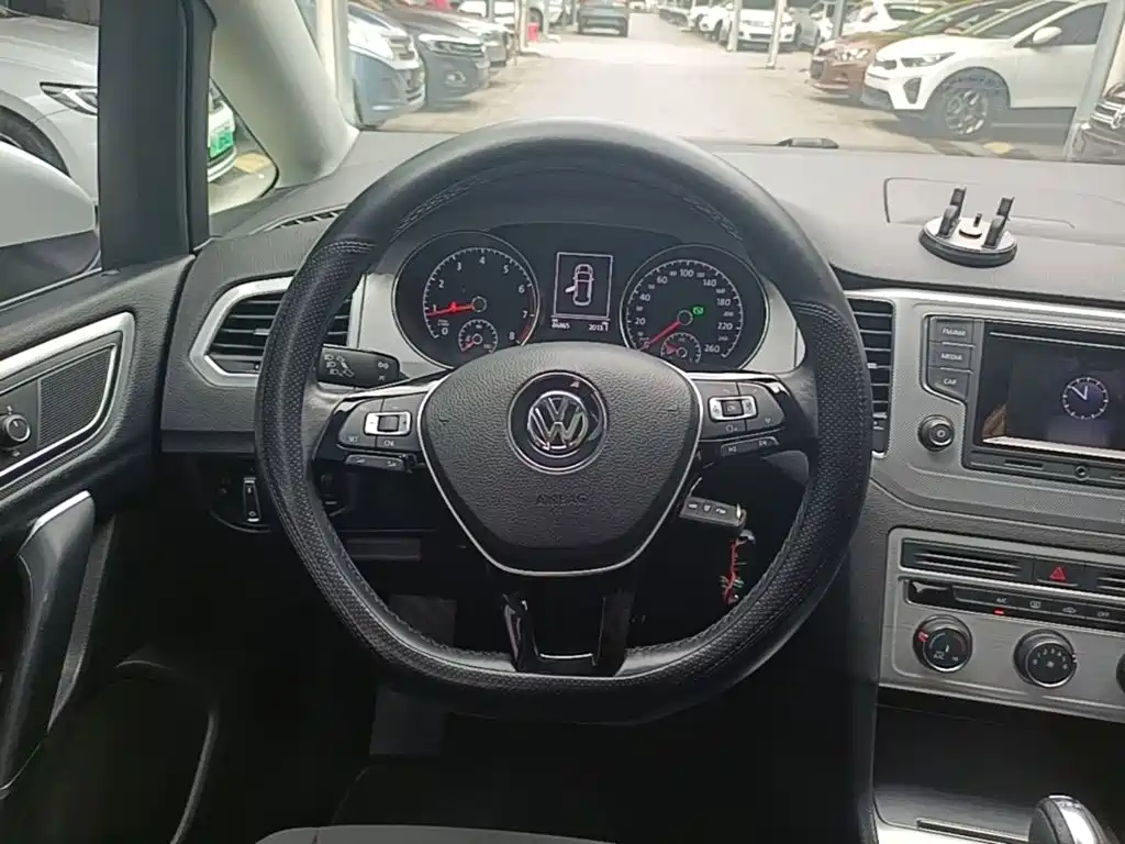 Volkswagen Golf Jialu 2016 — фото 11