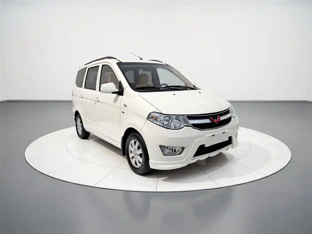 Wuling Hongguang 2018 — фото 4