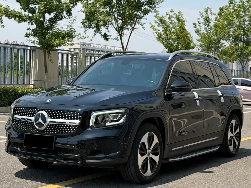 Mercedes-Benz GLB 2021