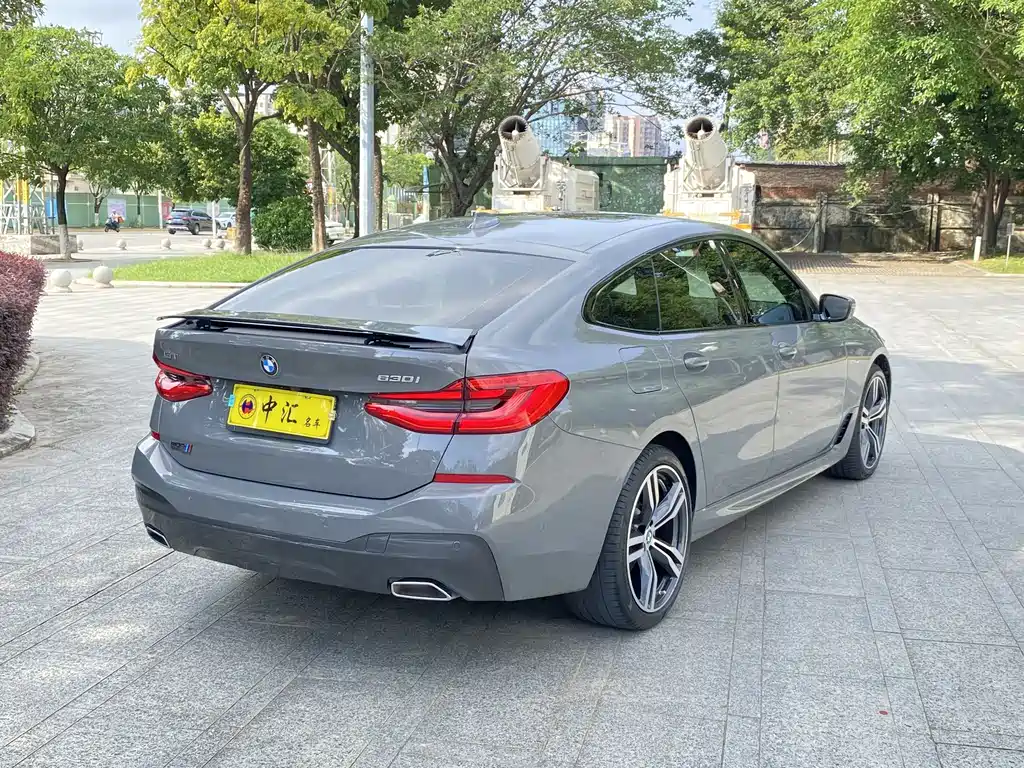 BMW 6 Series GT 2022 — фото 9