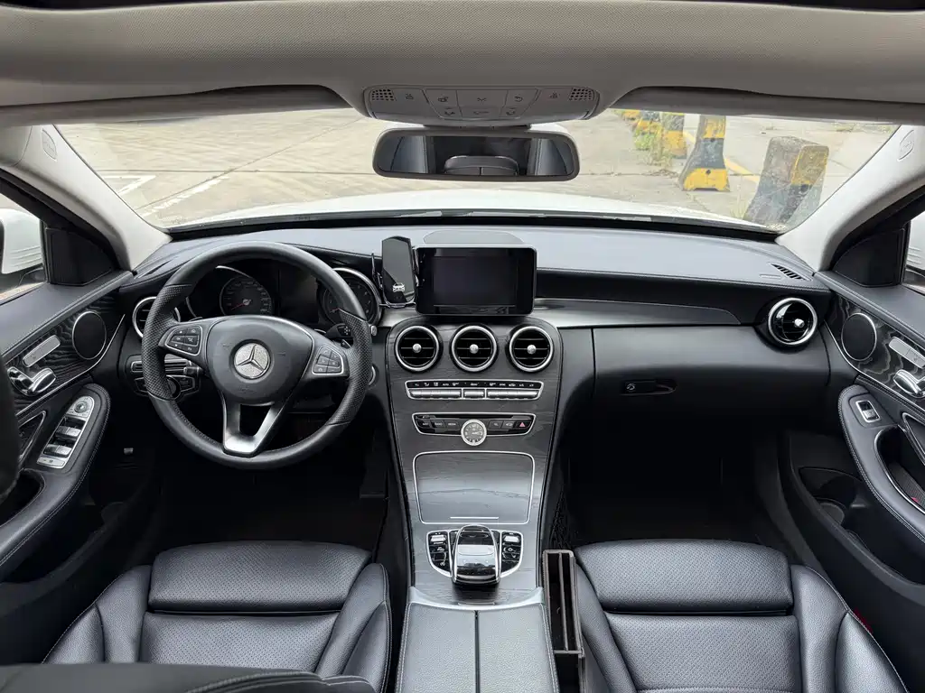 Mercedes-Benz C-Class 2016