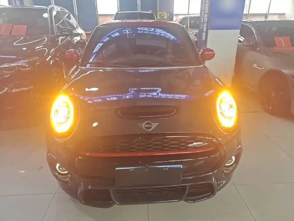 MINI MINI 2021