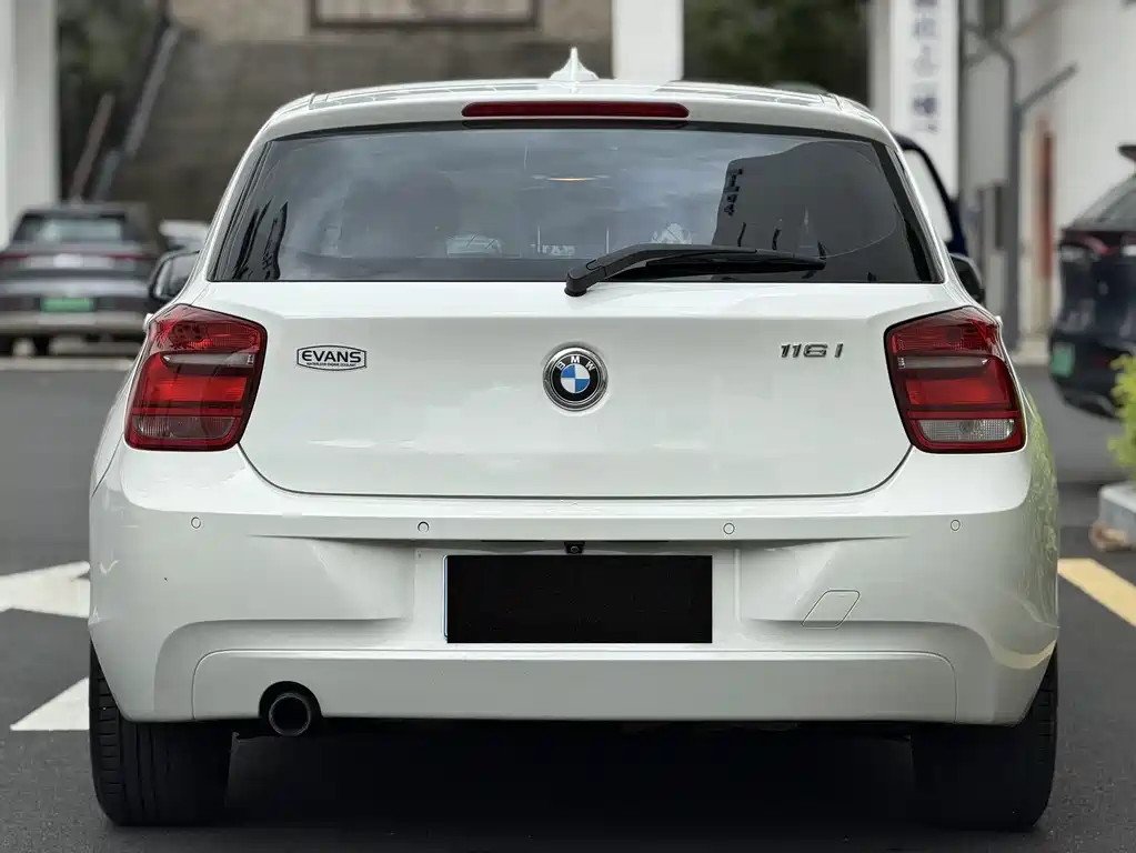 BMW 1 Series 2013 — фото 12