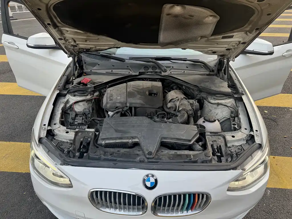 BMW 1 Series 2013 — фото 16