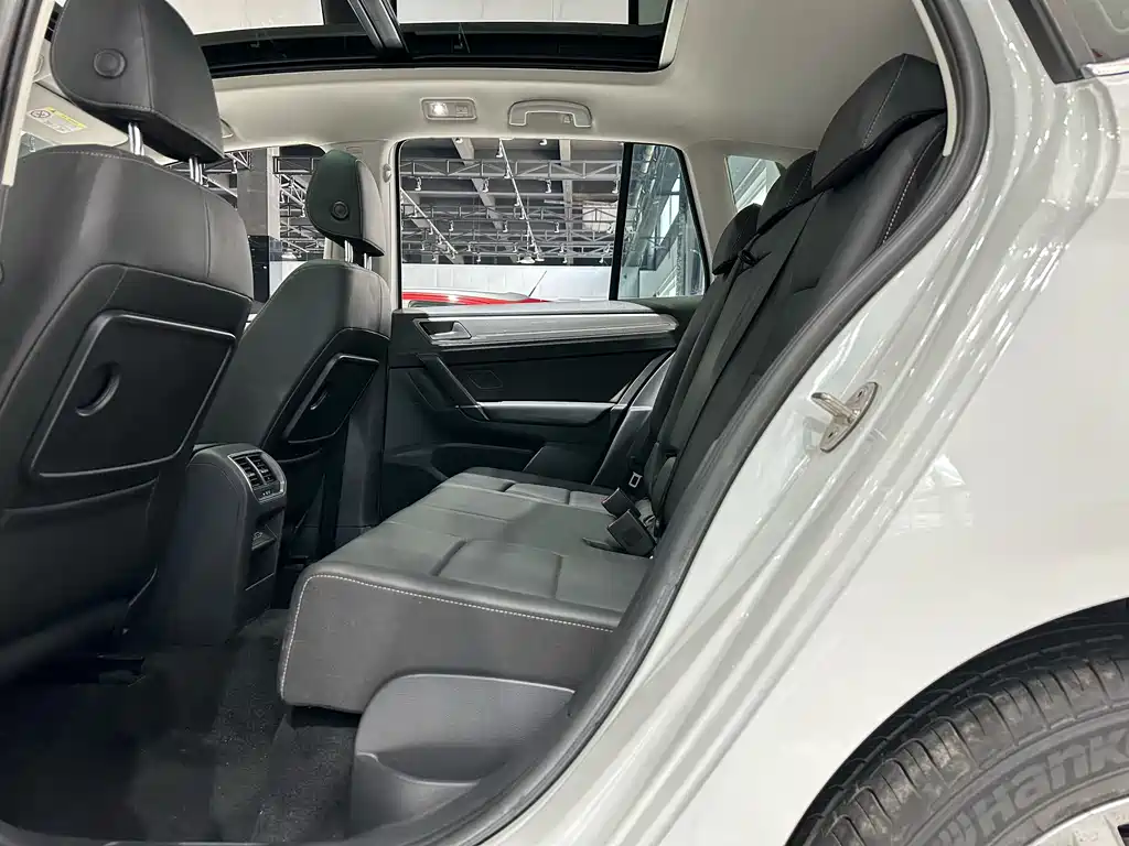 Volkswagen Golf Sportsvan 2020 — фото 15