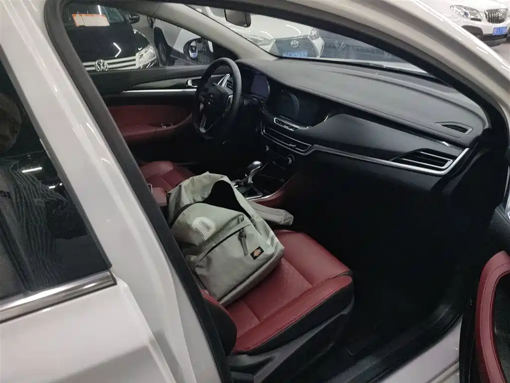 Changan Eado 2019 — фото 25
