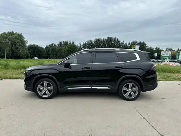 Geely Haoyue L 2024