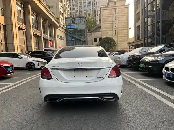 Mercedes-Benz C-Class 2019