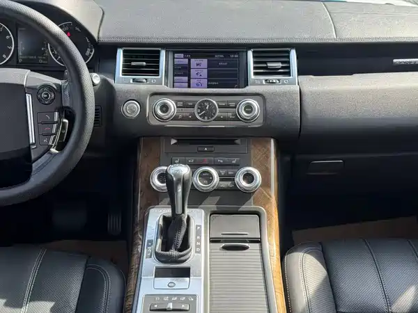 Land Rover Range Rover Sport 2012