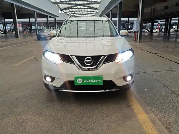 Nissan X-Trail 2015