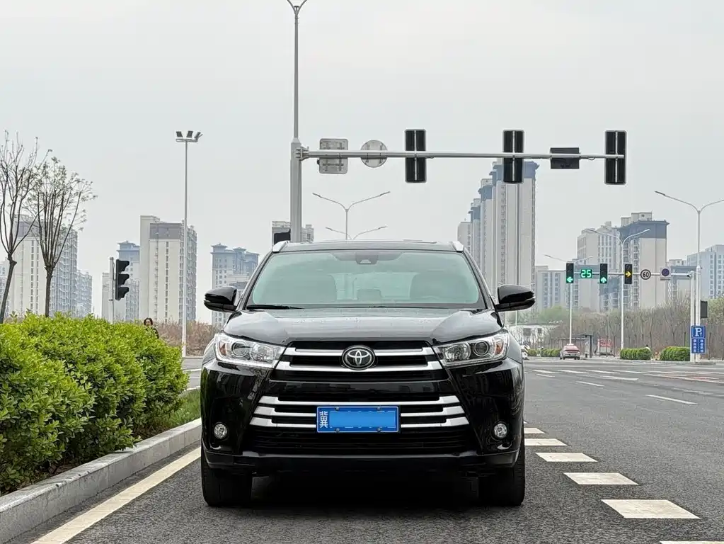 Toyota Highlander 2019 — фото 2