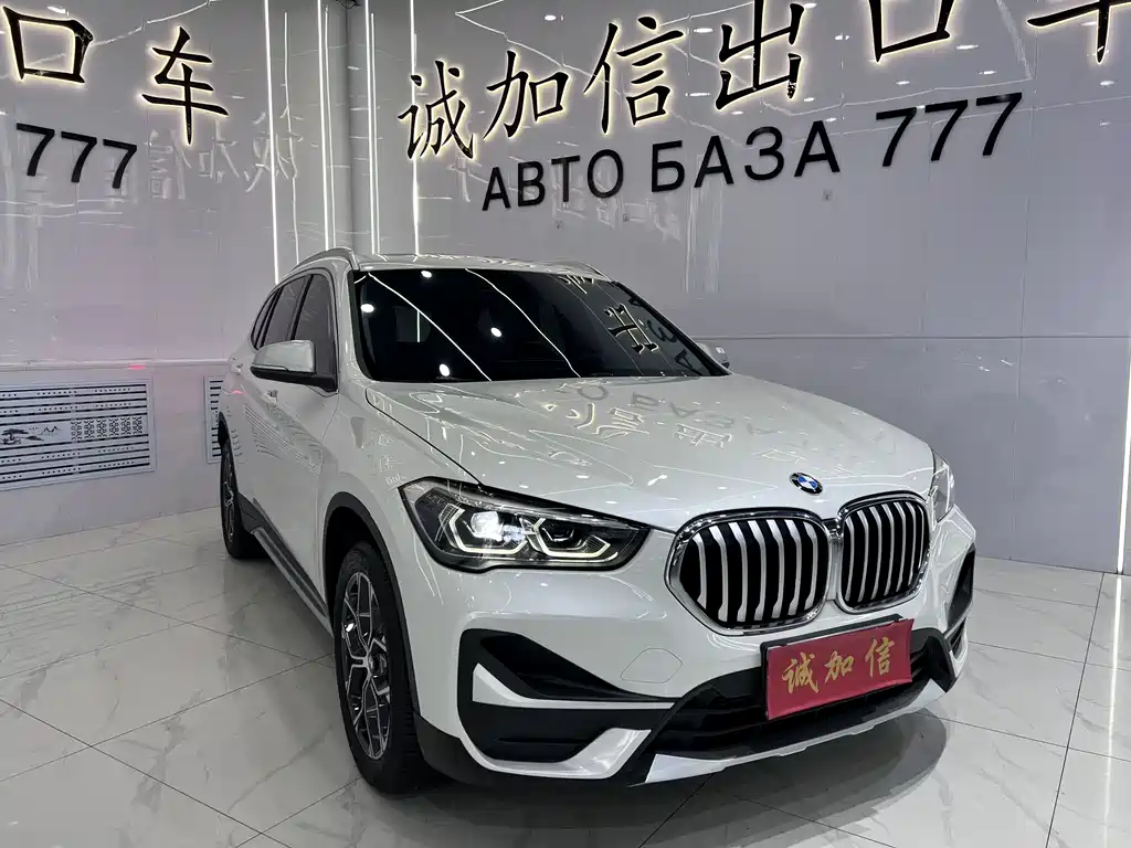 BMW X1 2022 — фото 3