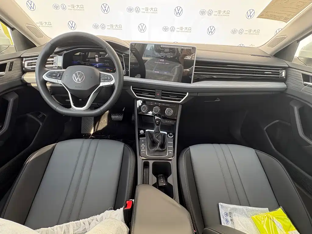 Volkswagen Sagitar 2026