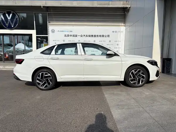 Volkswagen Sagitar 2026