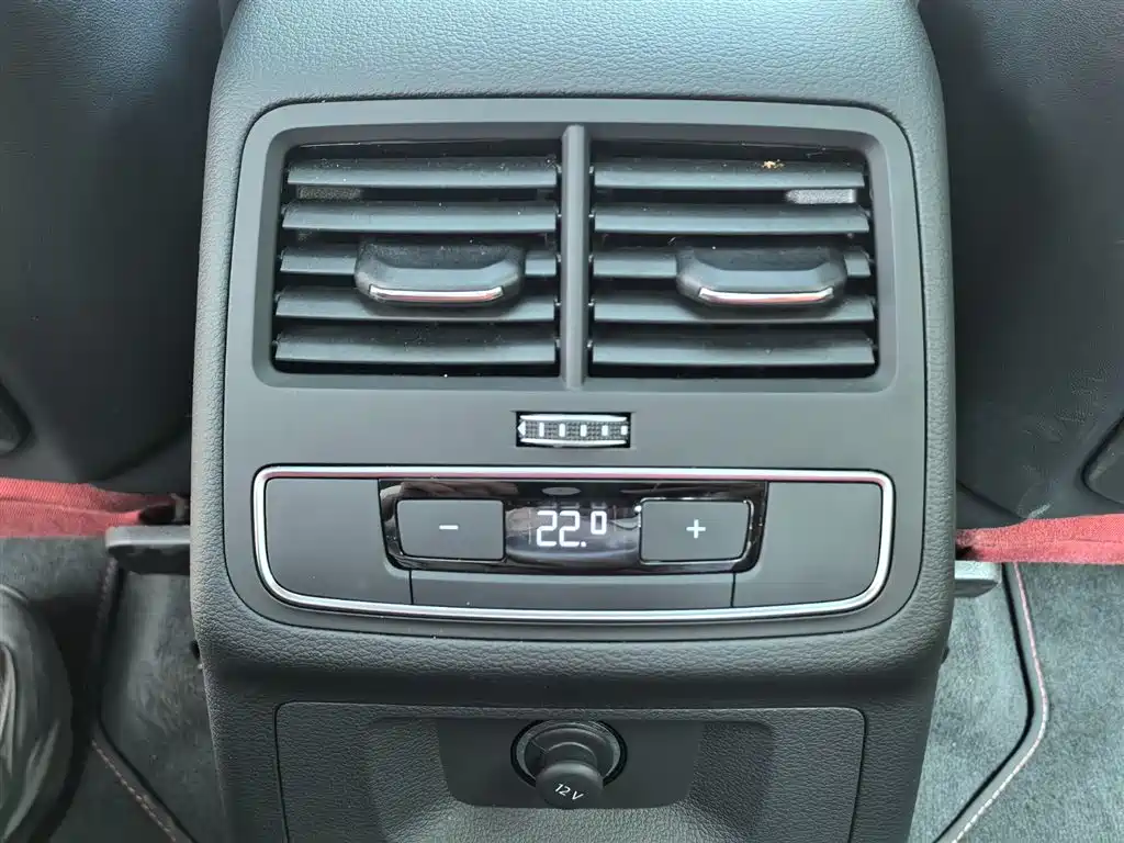 Audi S4 2025 — фото 20