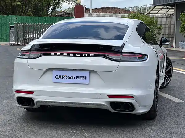 Porsche Panamera 2010
