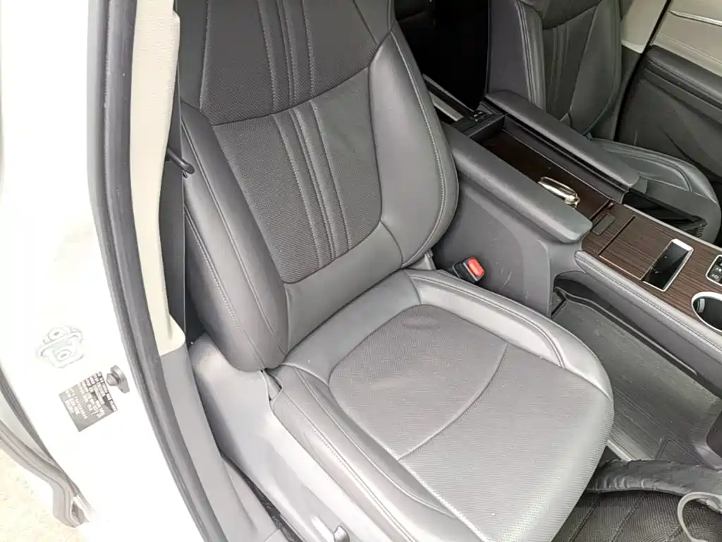 Toyota Sienna 2023 — фото 25