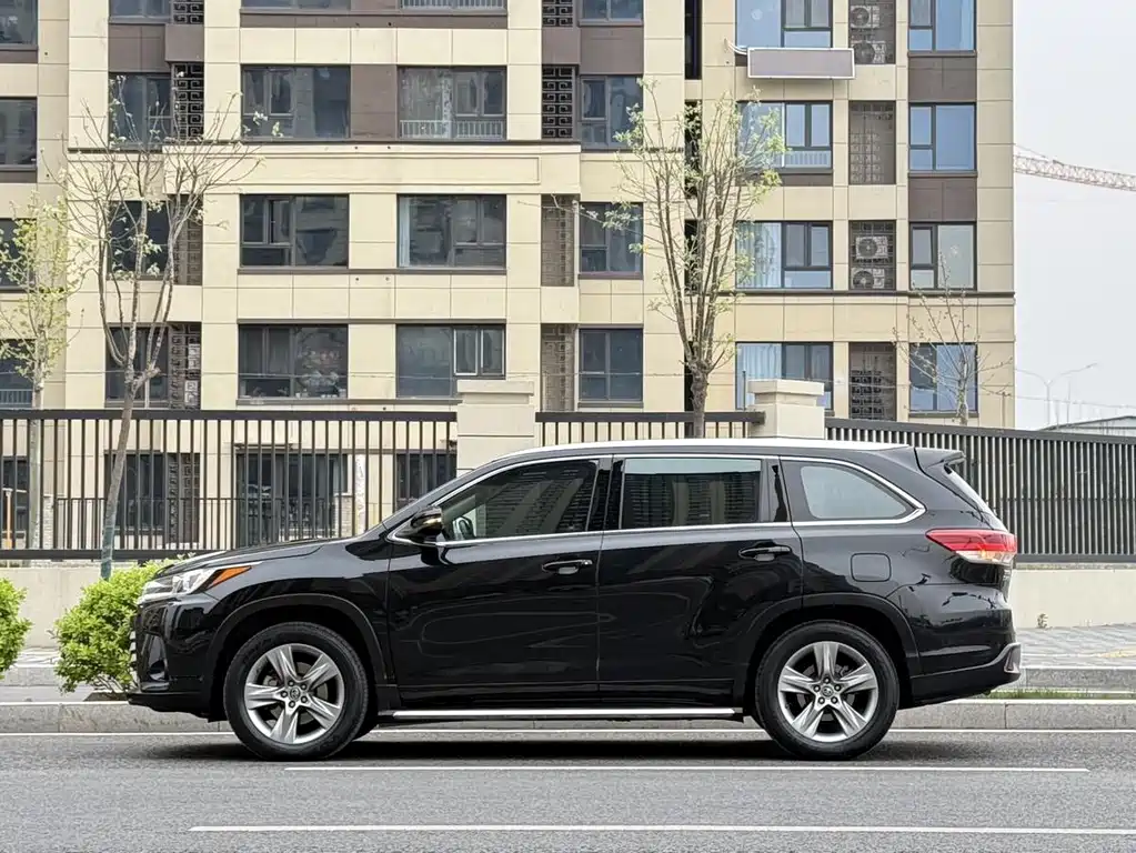 Toyota Highlander 2019 — фото 4