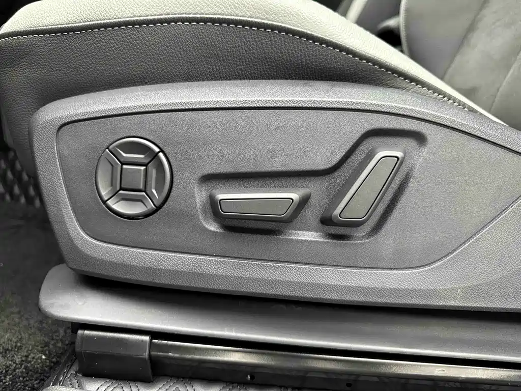 Audi Q3 2022 — фото 11