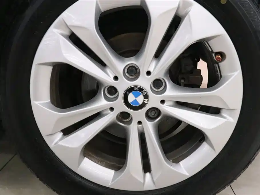 BMW X1 2016 — фото 19