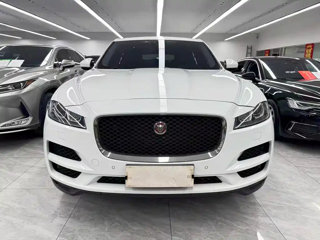 Jaguar F-PACE 2018