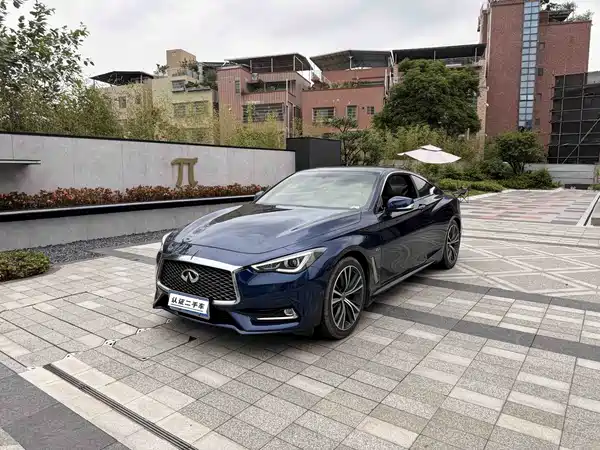 Infiniti Q60 2020