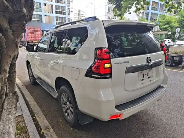 Toyota Prado 2018