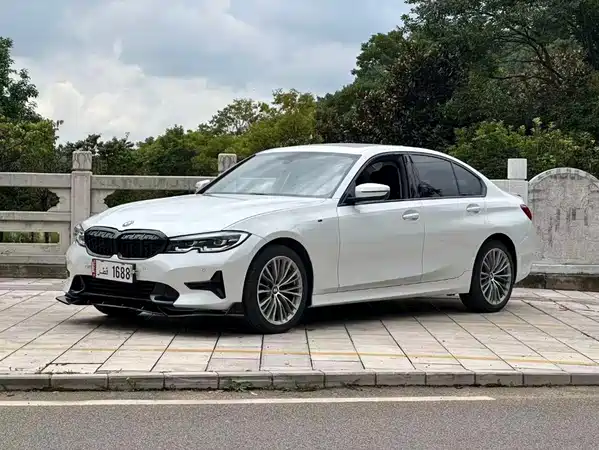 BMW 3 Series 2022