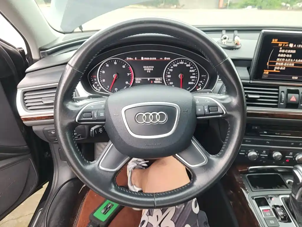 Audi A6L 2015 — фото 11