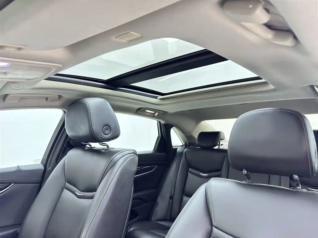 Cadillac XTS 2019 — фото 18