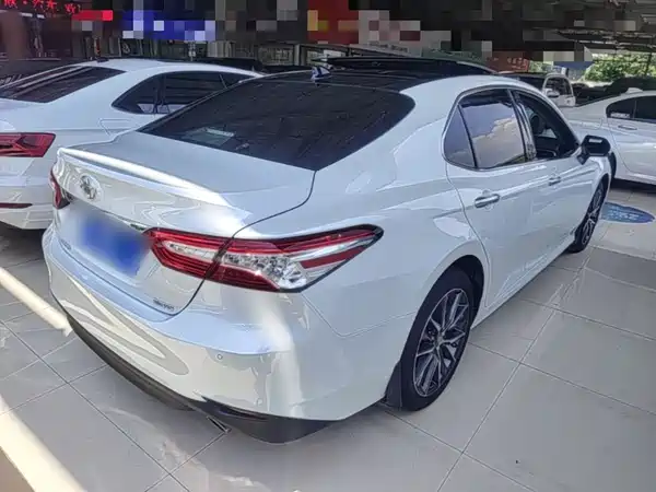 Toyota Camry 2021