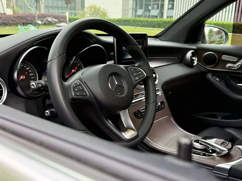Mercedes-Benz GLC 2016 — фото 4
