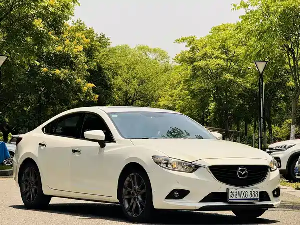 Mazda Atenza 2015
