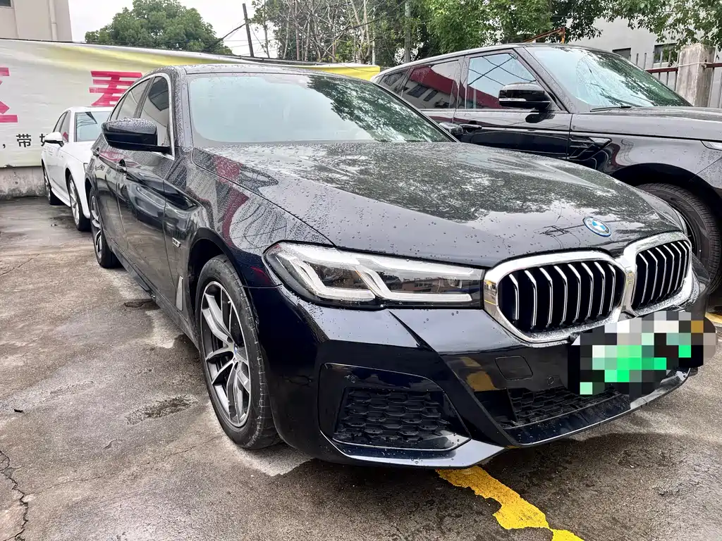 BMW 5 Series New Energy 2023 — фото 3