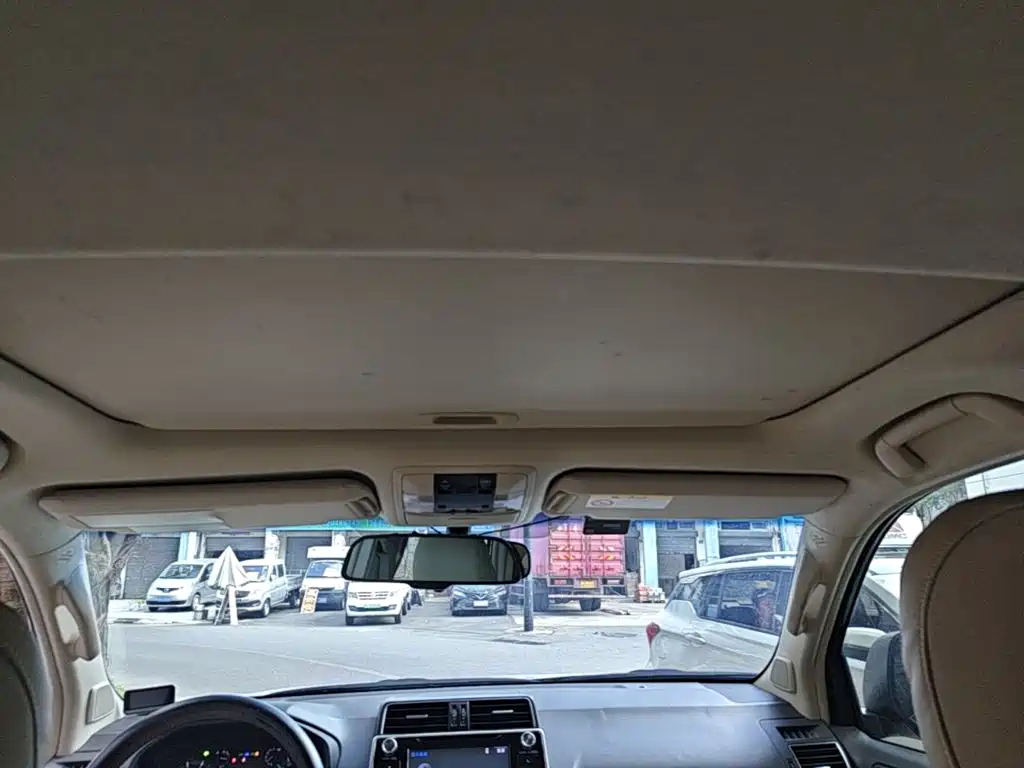 Toyota Prado 2018 — фото 18