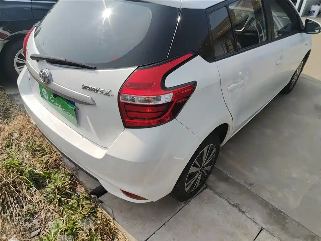 Toyota Yaris L 2019 — фото 23