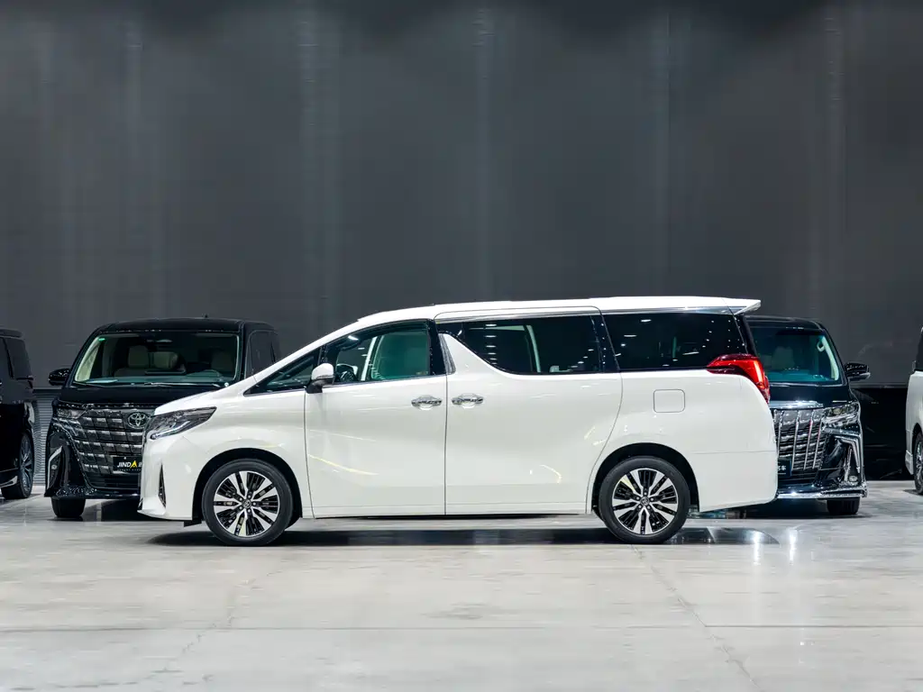 Toyota Alphard 2018 — фото 5