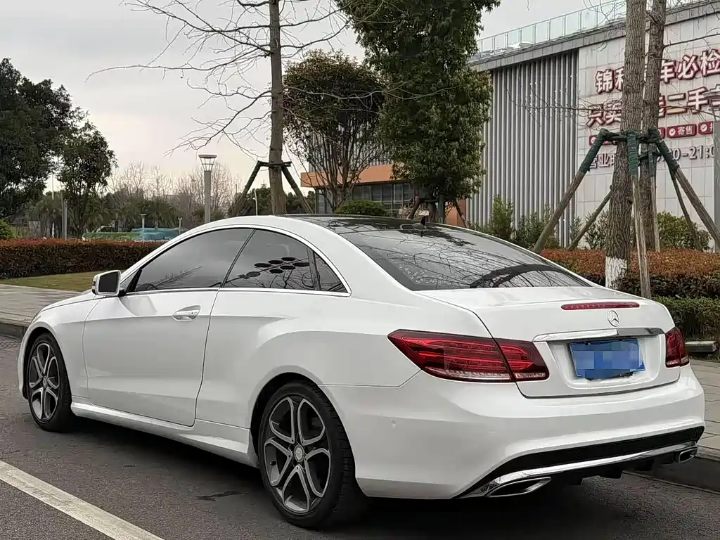 Mercedes-Benz E-Class 2015 — фото 8