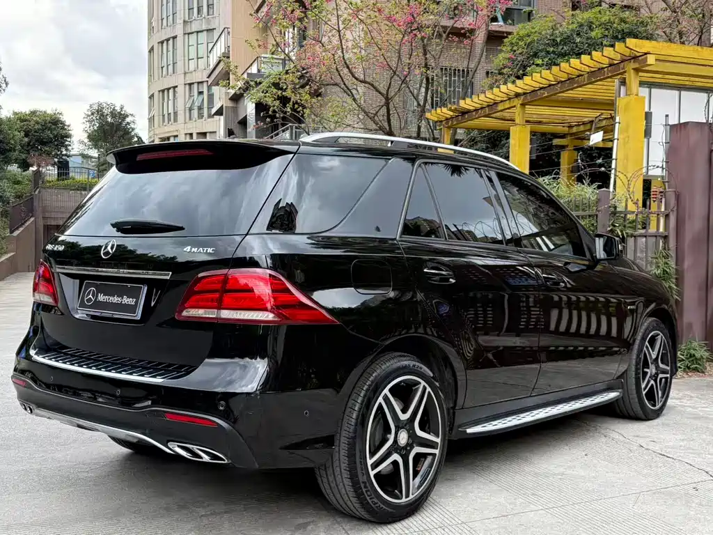 Mercedes-Benz GLE 2016 — фото 4