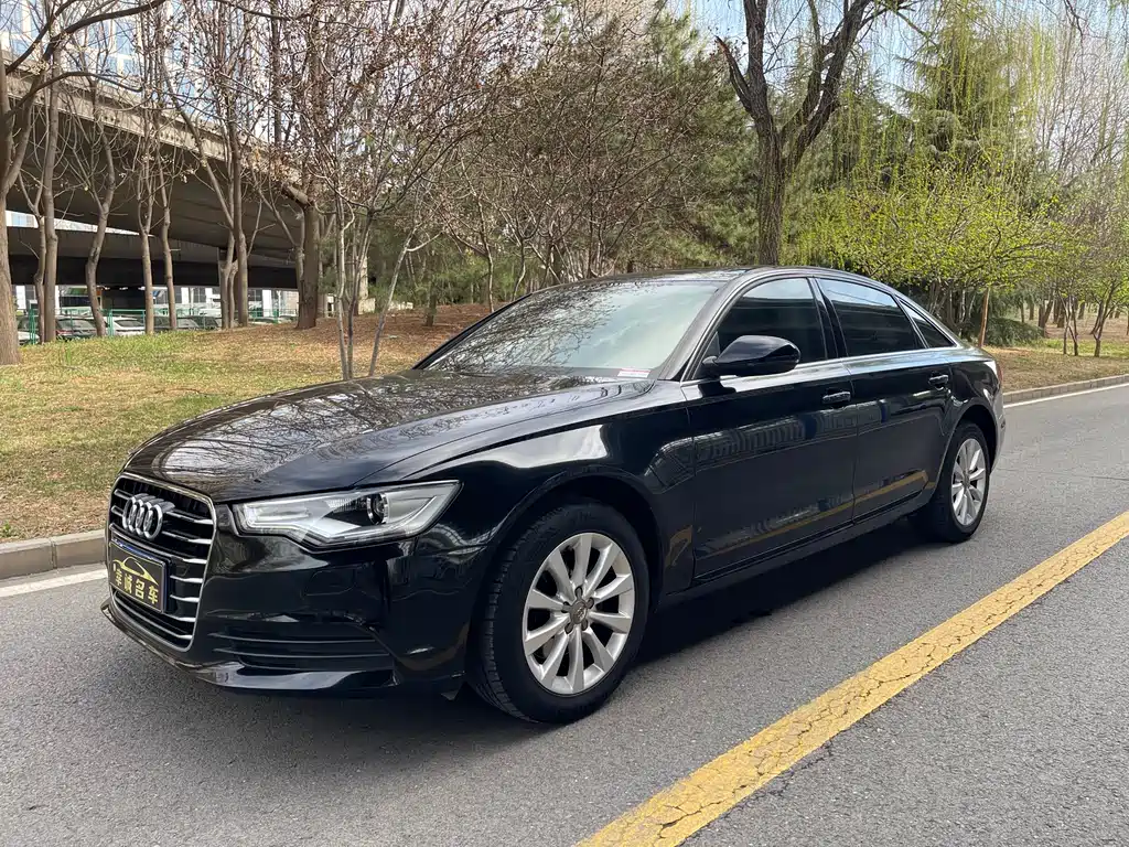 Audi A6L 2015 — фото 1
