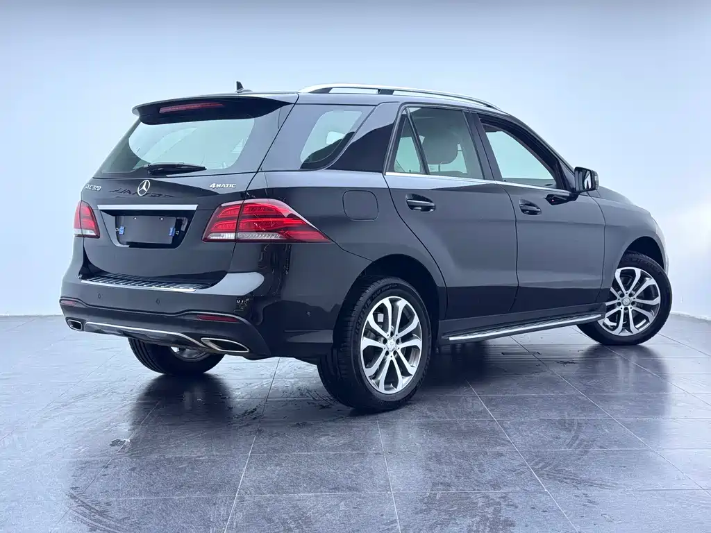 Mercedes-Benz GLE 2016 — фото 6