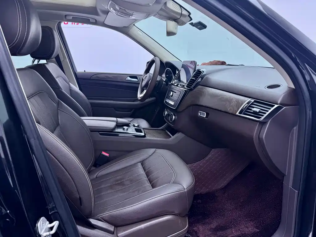Mercedes-Benz GLE 2016 — фото 15